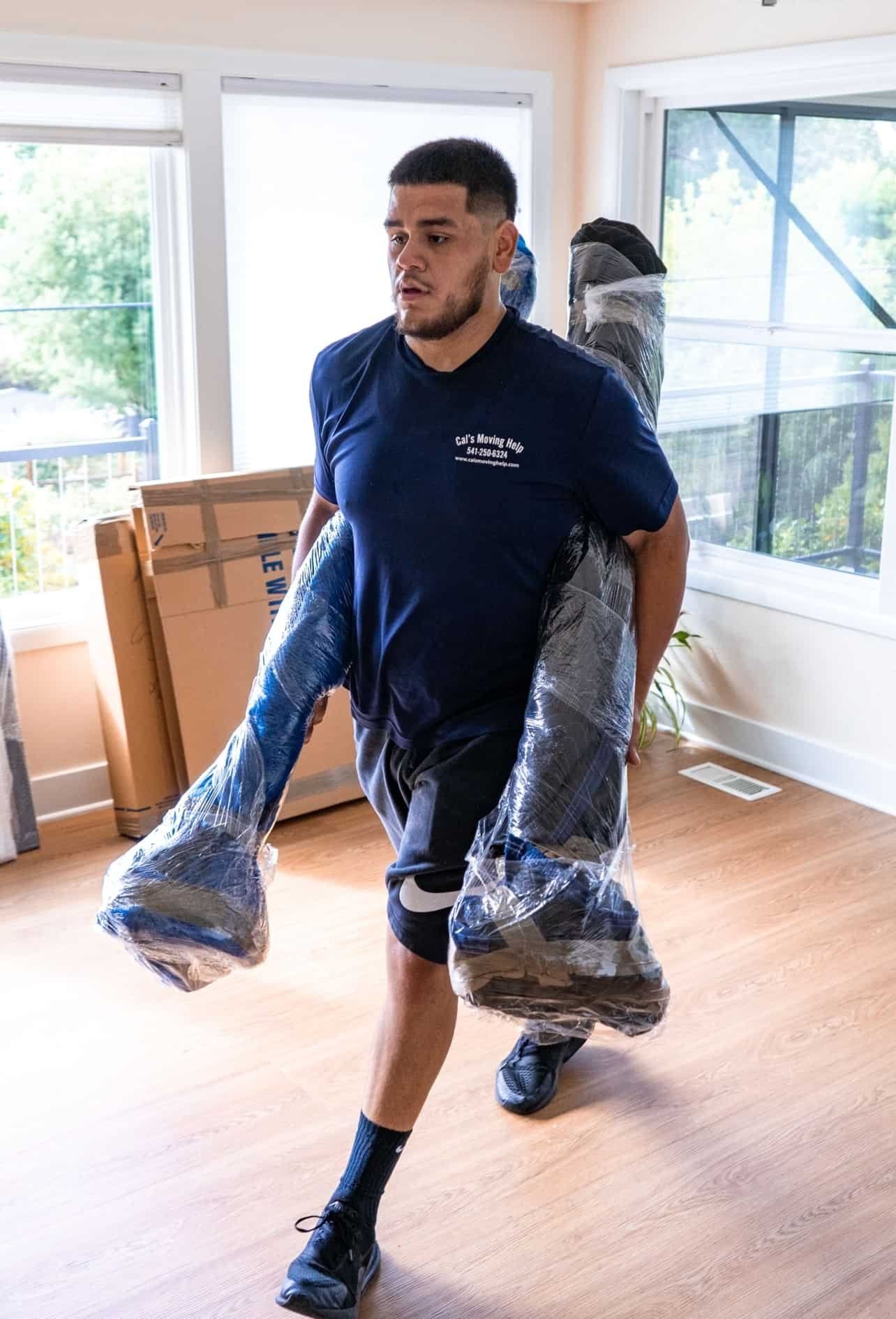 Cal's Moving crew loading a truck for a Grants Pass relocation